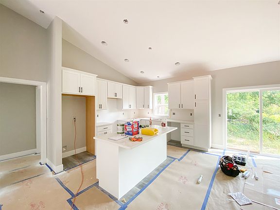 4th image of 51600 Prescott Ave #27