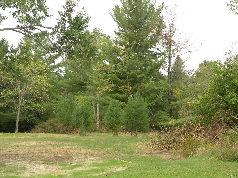 2nd image of 46827 Dingman Point Rd
