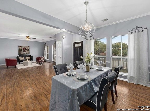 4th image of 8211 Outwood Ct