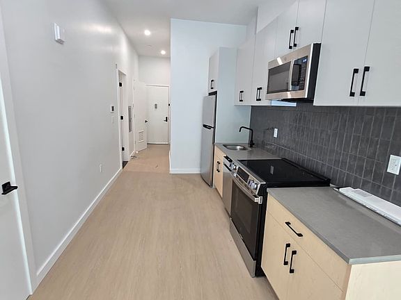 2nd image of 74 Webster St #1BA