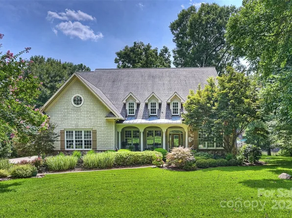 327 Doolie Rd, Mooresville, NC 28117