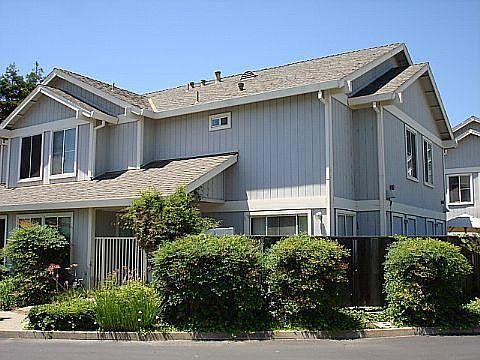 1st image of 315 N Cottonwood St APT 9