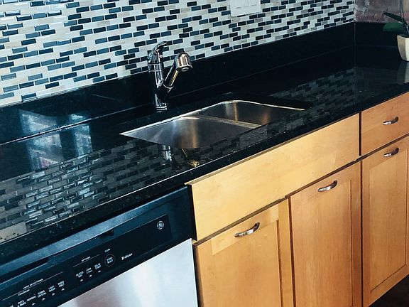 Modern backsplash
