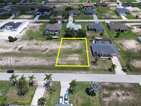 5th image of 4409 NW 32nd St