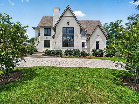 3rd image of 255 CLAYWELL DR