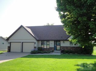 2403 Ridgeway Ave, Oskaloosa, IA 52577