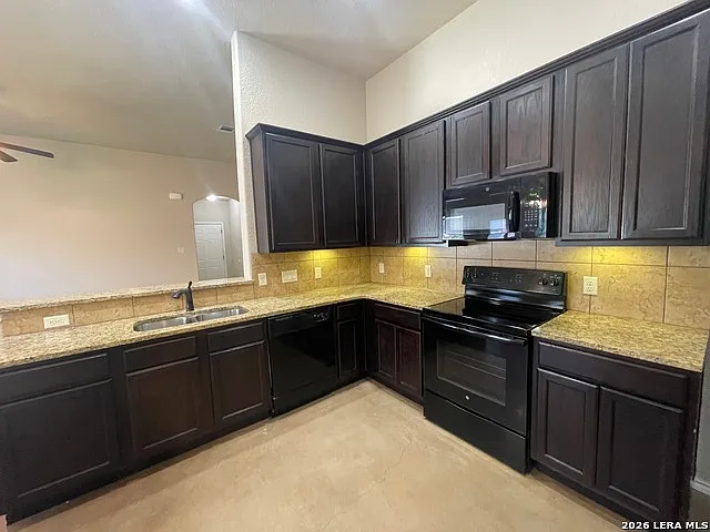 758 Saengerhalle Rd — Photo 8