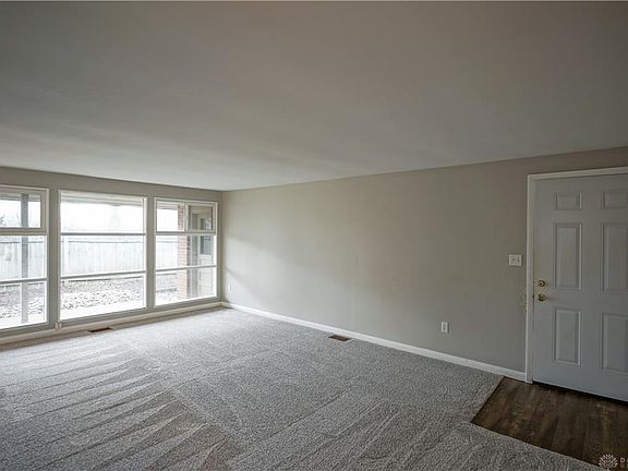 4th image of 3301 Waltham Ave