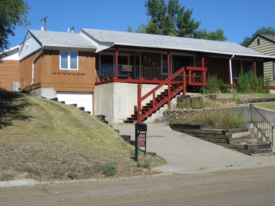 1st image of 530 5th Ave N
