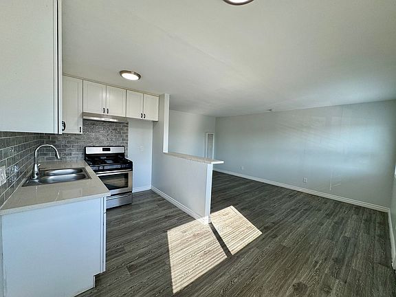 5th image of 203 W Opp St #7