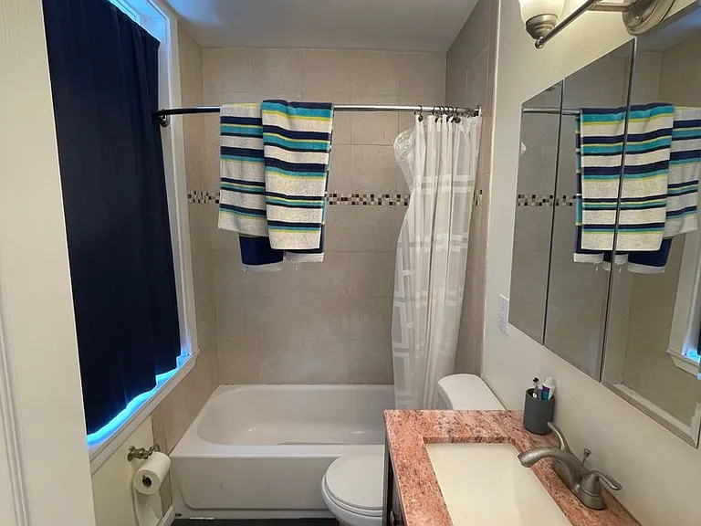 216 Maverick St #3B — Photo 4