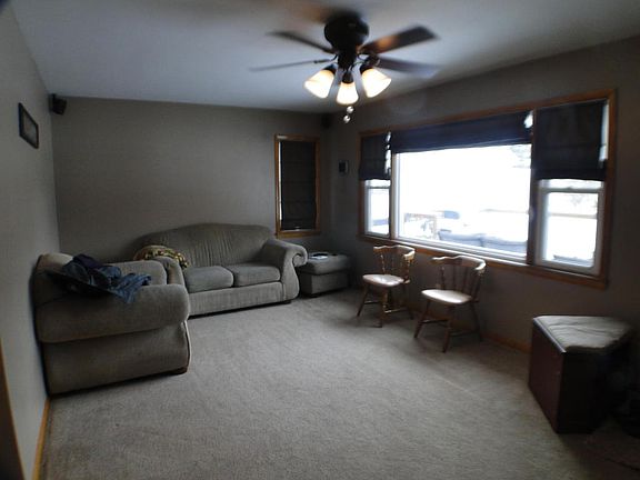 2nd image of 505 4th St