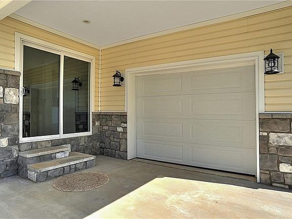 5th image of 062 Wisteria Pl