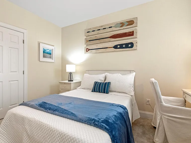 10400 Rosegate Ct #201 — Photo 42
