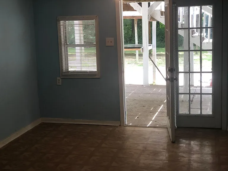 349 Melissa Ave — Photo 10