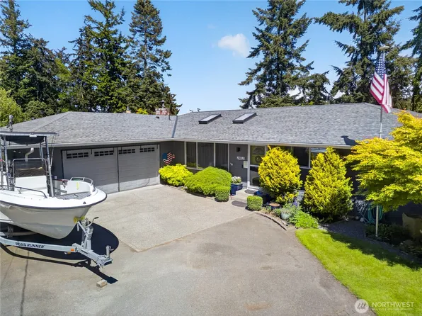 2452 Hemenway Place, Oak Harbor, WA 98277