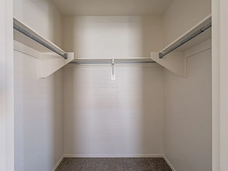 2420 E Gleneagle Dr — Photo 21