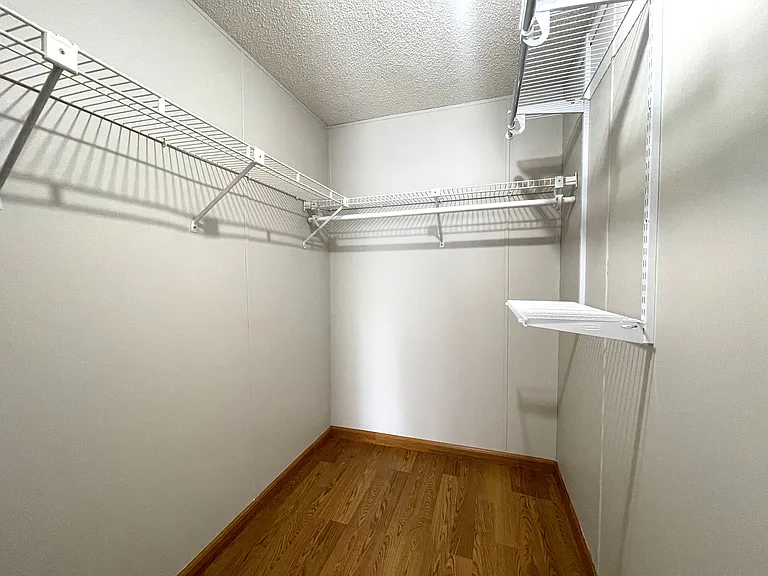 512 Howard Gap Rd — Photo 11