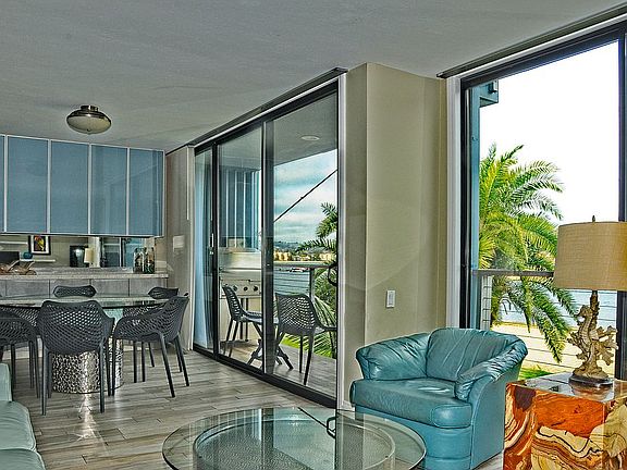 4th image of 3714 Bayside Walk