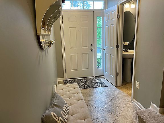 3rd image of 6707 Green Mill Way