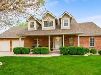 702 Bellerive Ct, Lansing, KS, 66043