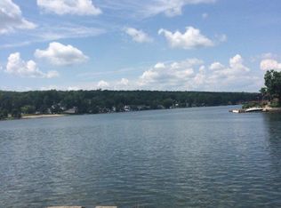 54 Kings Rd, Middlefield, CT 06455