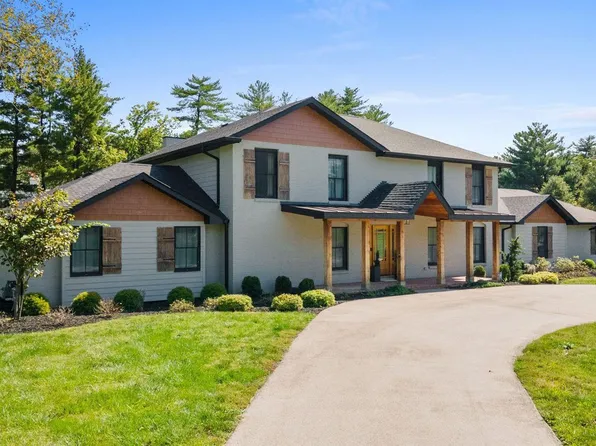 3020 Westham Dr, Saint Louis, MO 63131