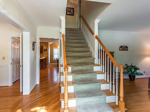 4th image of 4765 Agape Dr