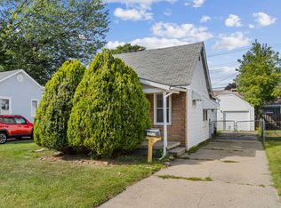 17719 Lowell St, Roseville, MI 48066