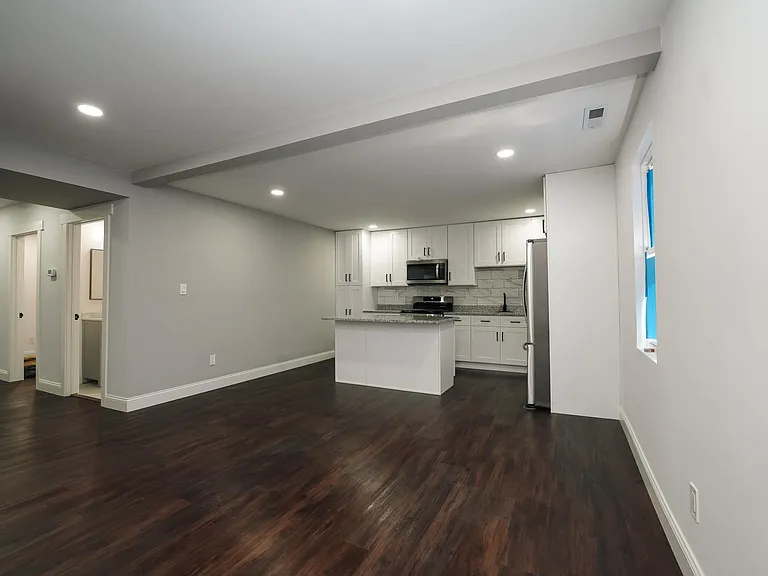 204 N Hamilton Ave — Photo 4
