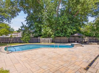 6 Fieldstone Ln, Ocean, NJ 07712