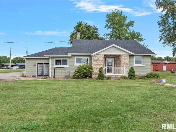 30522 Henry Rd, Girard, IL 62640