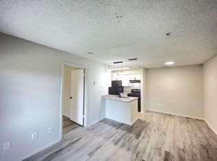 241 Afton Sq UNIT 203, Altamonte Springs, FL 32714
