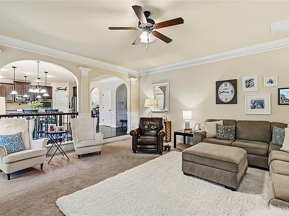 4th image of 104 Buckland Dr