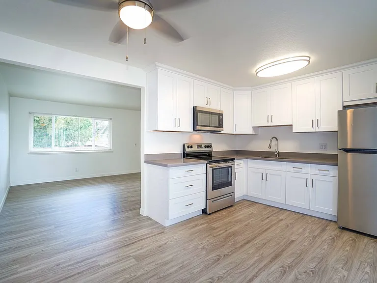 324 Mountain View Ave — Photo 1