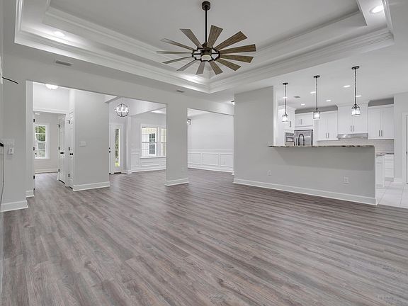 3rd image of 8714 Perker Ln