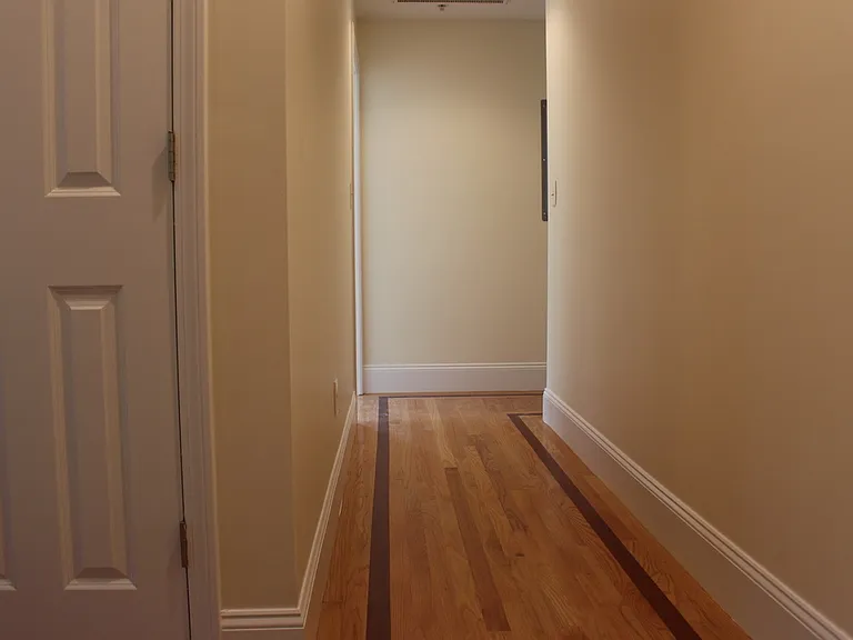 8 Grant St #18 — Photo 13