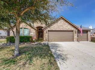 8905 Stone Top Dr, Fort Worth, TX 76179
