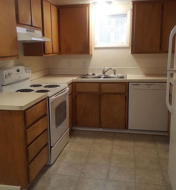2nd image of 312 20th Ave N