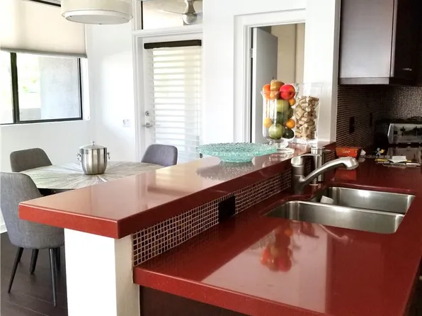 850 E Palm Canyon Dr Unit 203, Palm Springs, CA 92264