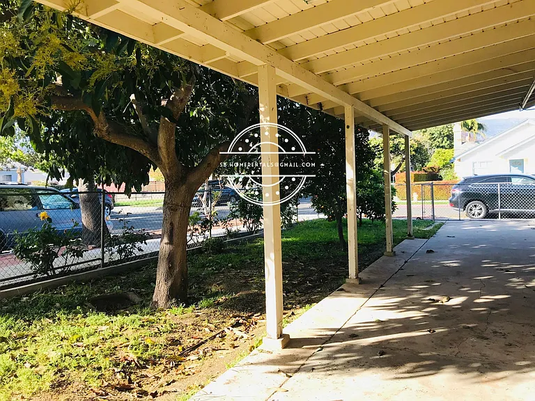 1735 Villa Ave — Photo 9