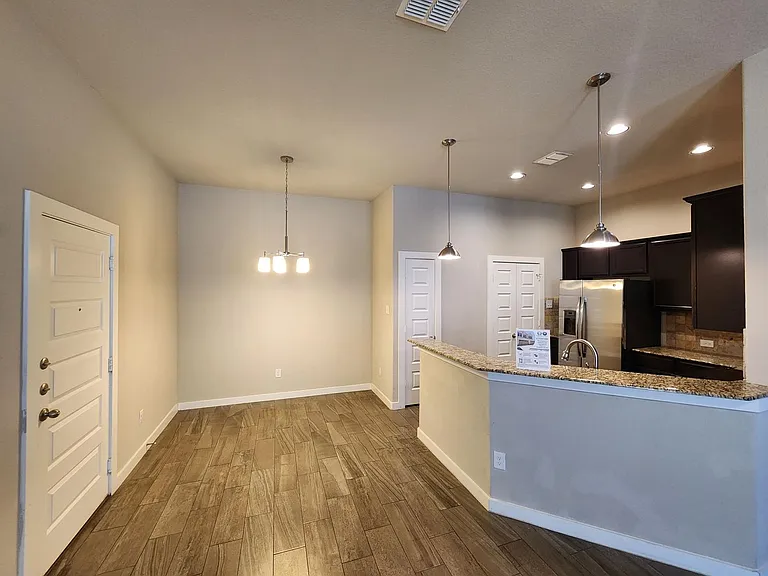 367 Creekside Curv — Photo 10