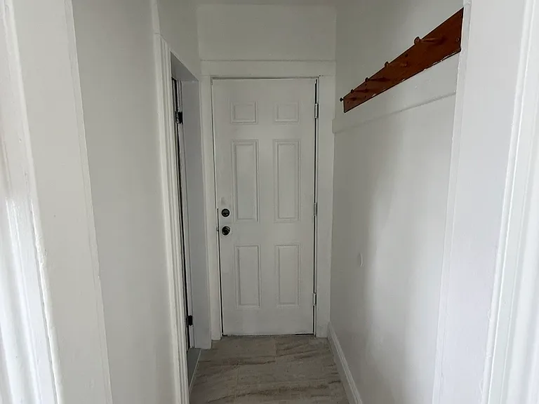 29 Hubbell St #1 — Photo 8