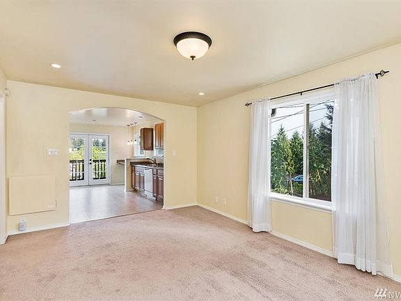2nd image of 204 S Cambrian Ave