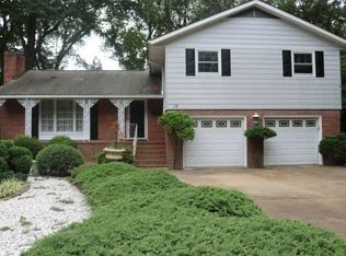 12 Fleming Cir, Newport News, VA 23606