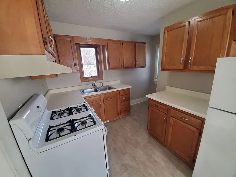 30 E Kirkwood Ave — Photo 4