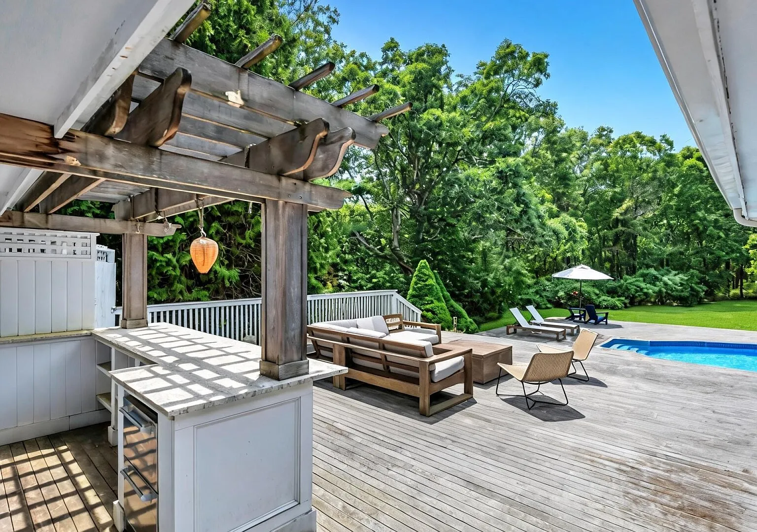 Private 5BR East Quogue Retreat with Pool, Gym, & Outdoor Bar — Photo 4