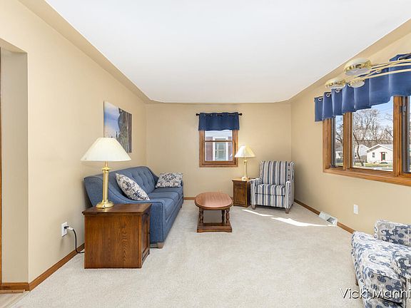 4th image of 4444 Madison Ave SE