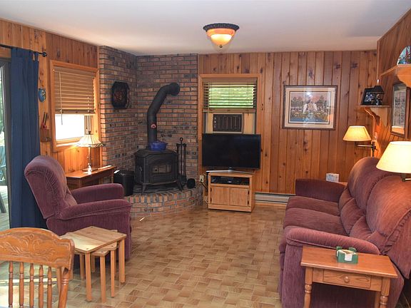 4th image of 9 Beechwood Dr
