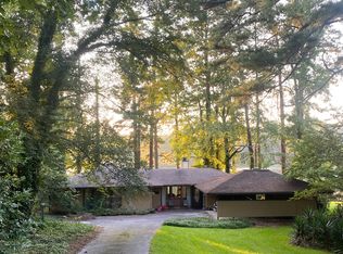 2586 Lake Capri Dr, Conyers, GA